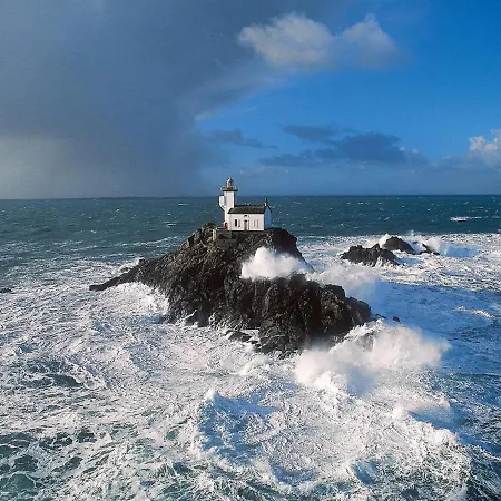 Charming Near The Pointe Du Raz 펜션